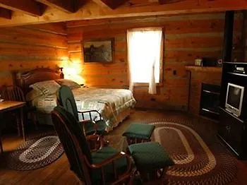 Log Getaway Galena